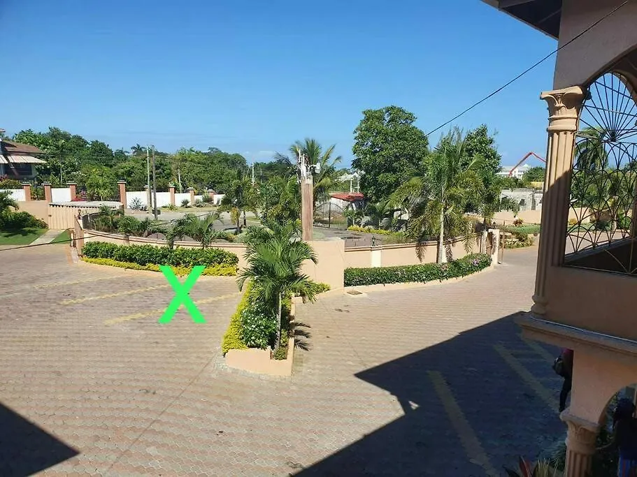 Apartment Lovely Ensuite Getaway With Pool Ocho Rios